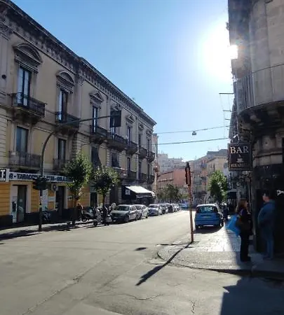 Town Pensión Catania