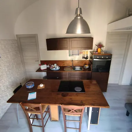 Town ゲストハウス カターニア